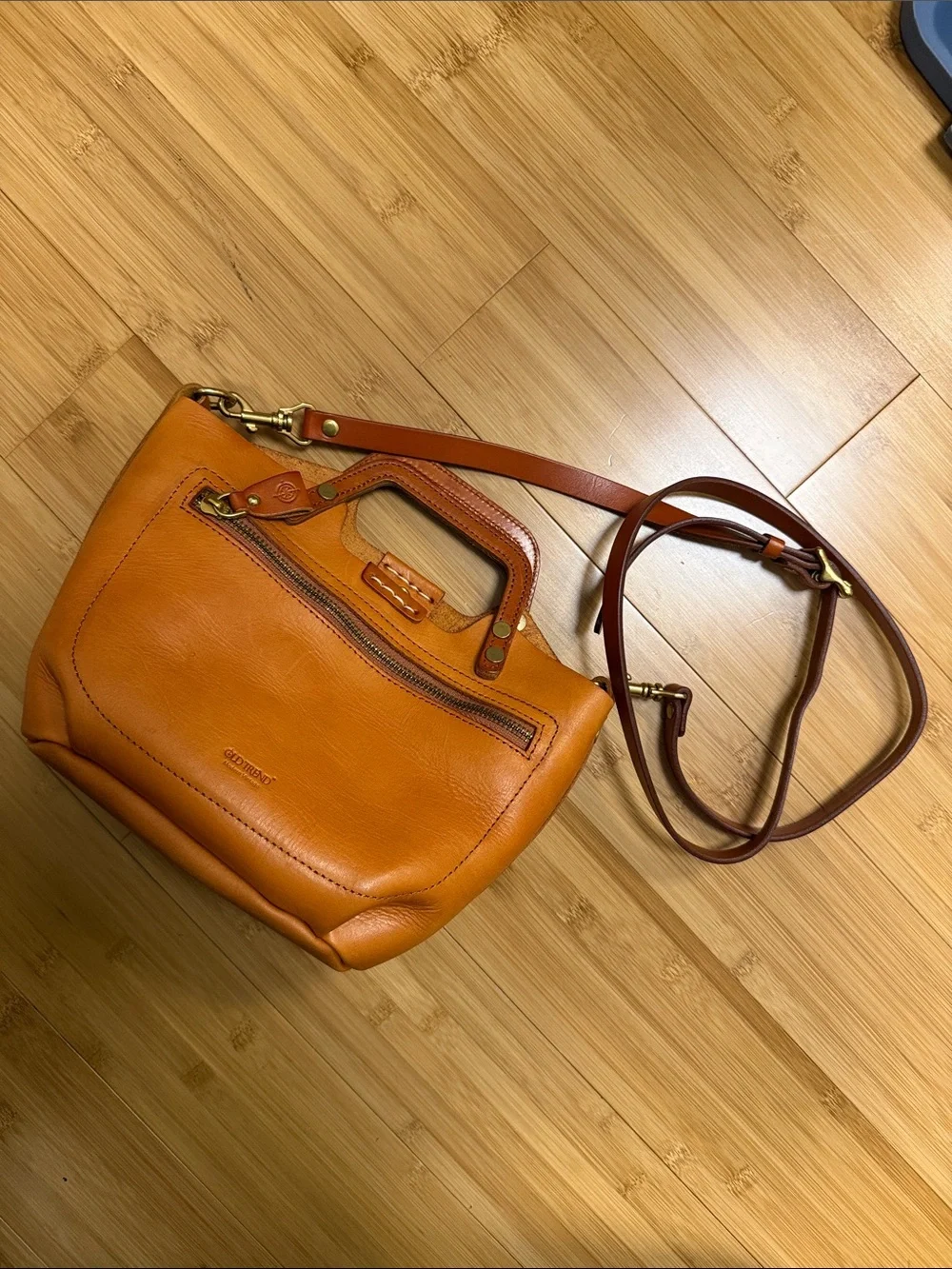 Old Trend leather modern vintage structured crossbody sprout land mini - Picture 1 of 7
